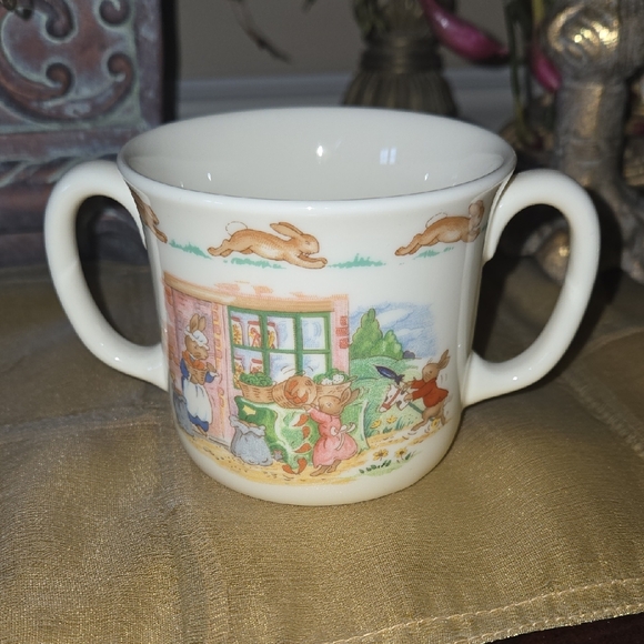 Royal Doulton Bunnykins English Fine Bone Chiba Cream Mug Dual Handles 3" Tall - Picture 1 of 6